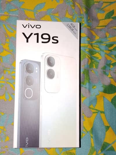 vivo y19s 4+4 ram or 128gb rom urgent sell