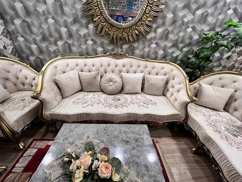 Elegant Victorian Style Sofa Set 1