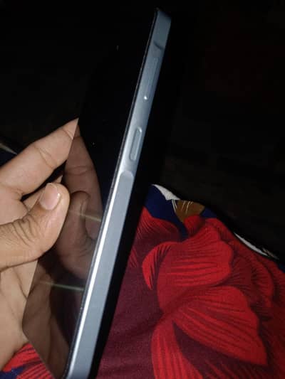 samsung a06 all ok hai new phone hai