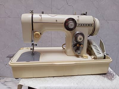 Original Janome Heavy  Sewing machines Witdutyh Box Made in Japan