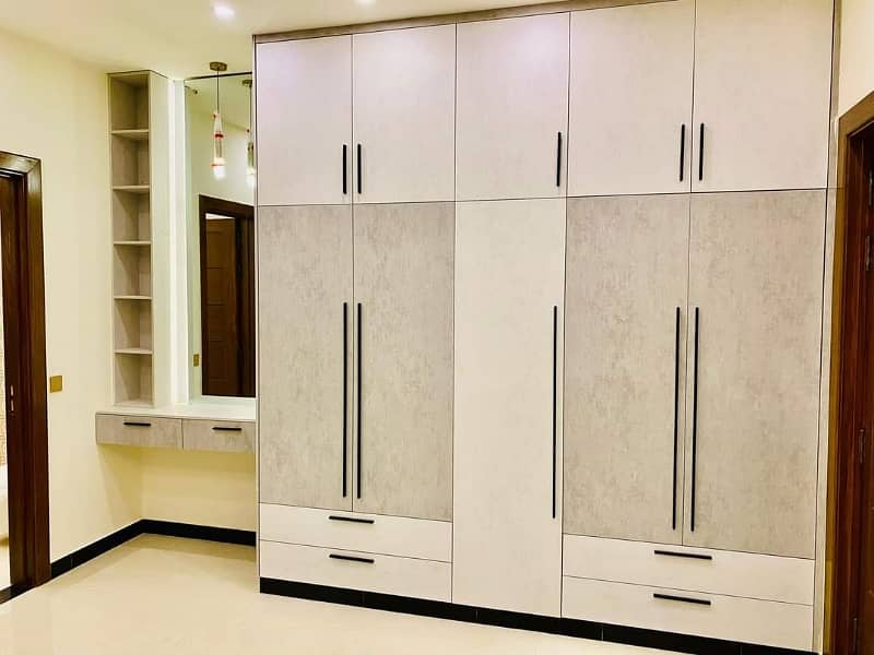 Luxury Upper Portion 1