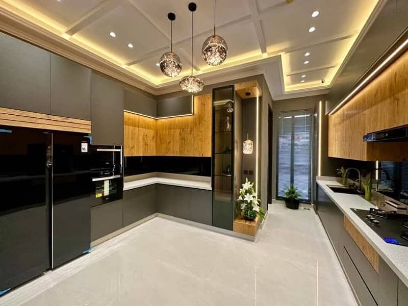 Luxury Upper Portion 4