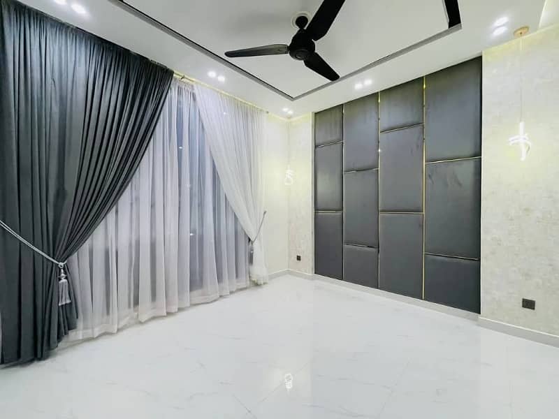 Luxury Upper Portion 5