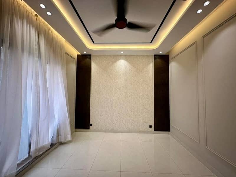 Luxury Upper Portion 9