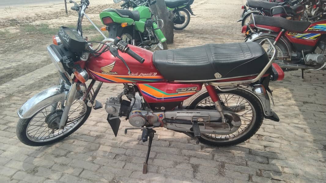 CD 70 cc 2012 Model 1