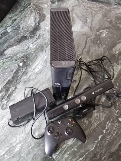 Original Xbox 360 E | Not Modded/Jailbroken | Kinect + 2 Controllers
