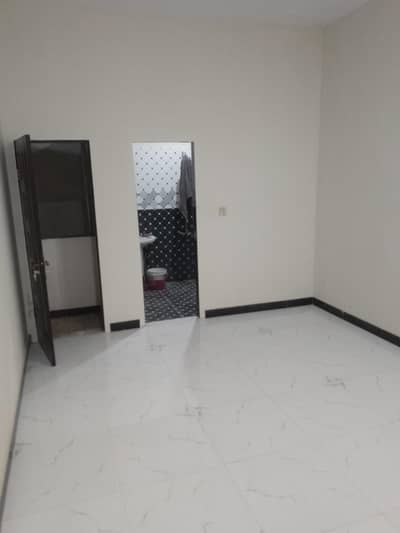 2bed dd ground floor 24 hours sweet water near kamran chowrnagi