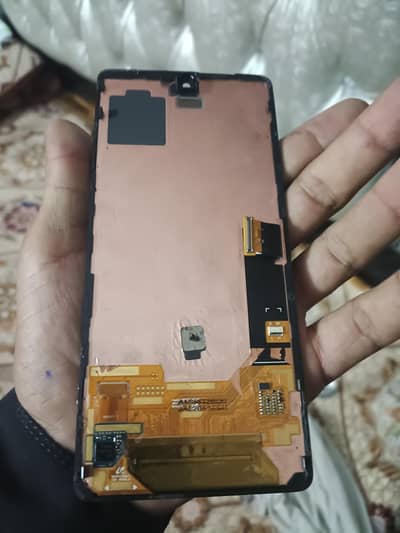 pixel 7 ki original screen guzare like haa screen me line haa