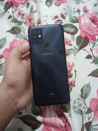 Infinix Hot 10 4/64 with box