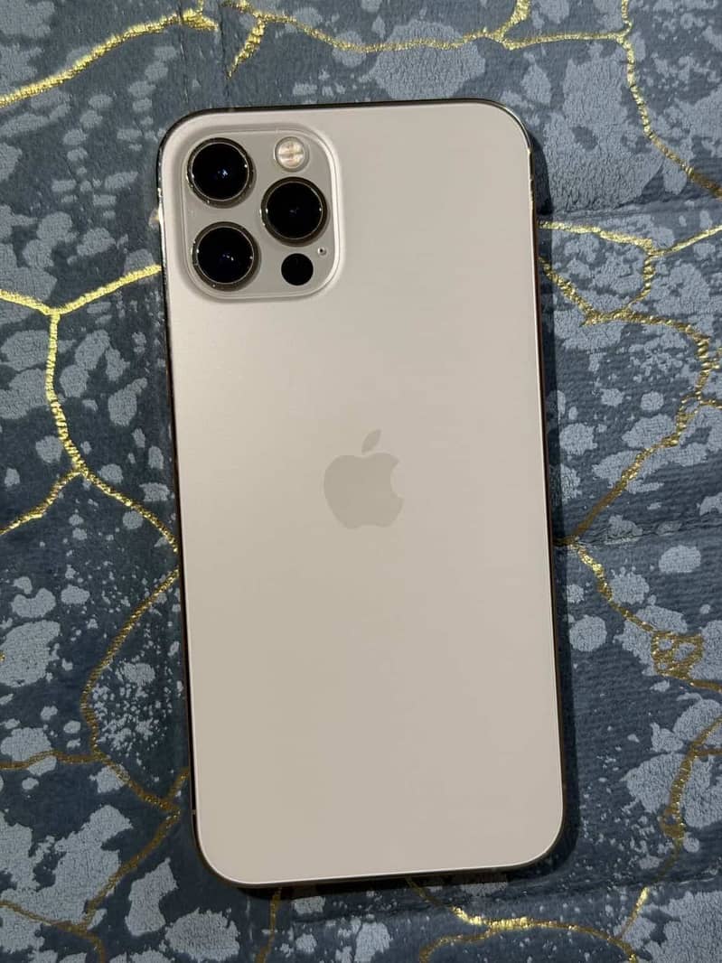 Iphone 12 pro 3