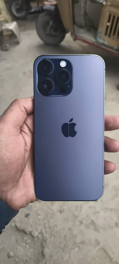 iphone 14pm 256 gb battery88 water proof