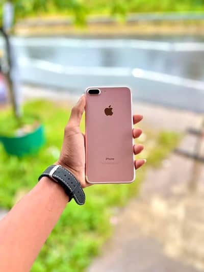 iphone 7 plus 128 GB  no open no repair PTA approved all ok