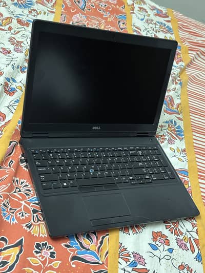 Dell Precision 3520