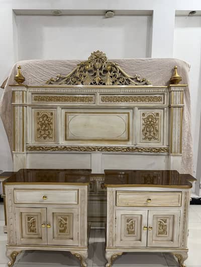 Bed Set (complete bed with tables)