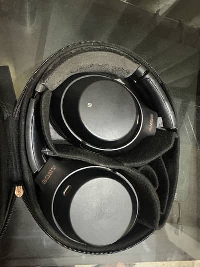 Sony Active Noise Cancelling Wireless Headphones WH-1000XM3