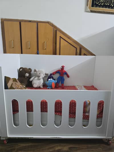 Baby Cot for Sale – Excellent Condition