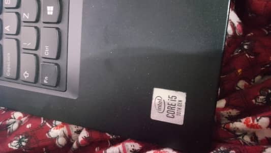 Lenovo i5 10 8 gb RAM 256 SSD