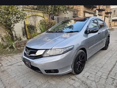 Honda city 1.5 aspire full option