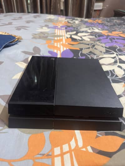 PS4 500GB (Fat) – Working Perfect – Controller Included— Disks include
