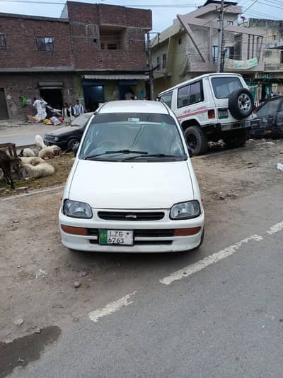 aik coure hai or crolla 82 b hai