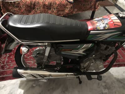 Motorcycle used model 21 22 condition 10 by 10 Baki his Bai ne lena he