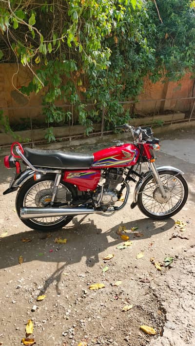 Honda cg 125 ( 2017 )