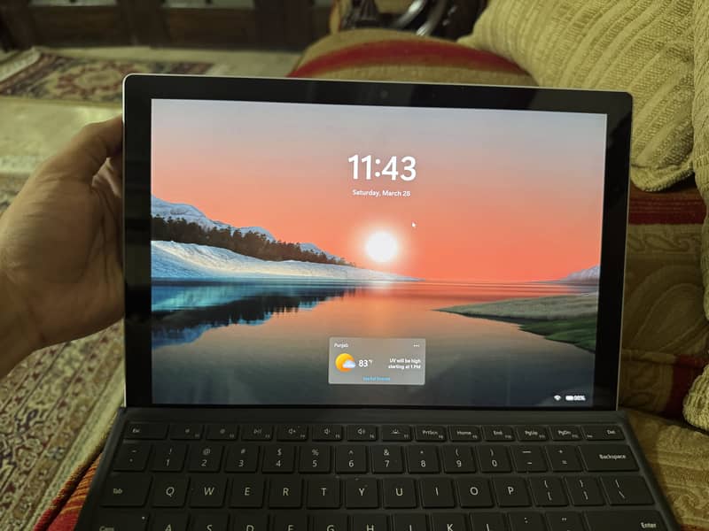 Surface pro 7 plus 4
