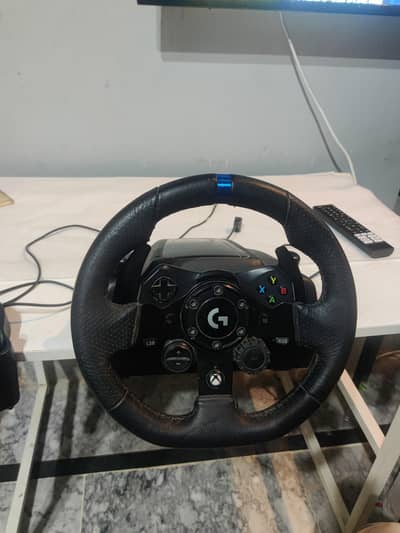 Logitech G923 | TrueForce Gaming Steering Wheel