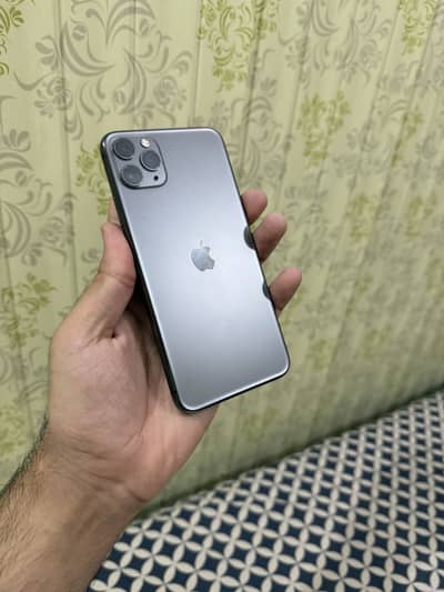 Iphone 11 pro max jv battery health 94%