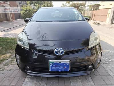 Toyota Prius S LED edition 1.8 Hybrid for sales