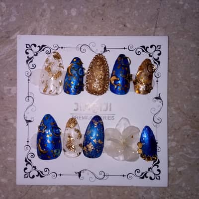 Handmade floral navy blue nail set