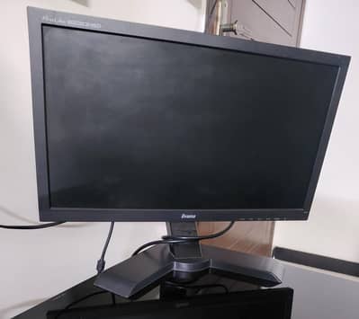 22 inch monitor screen