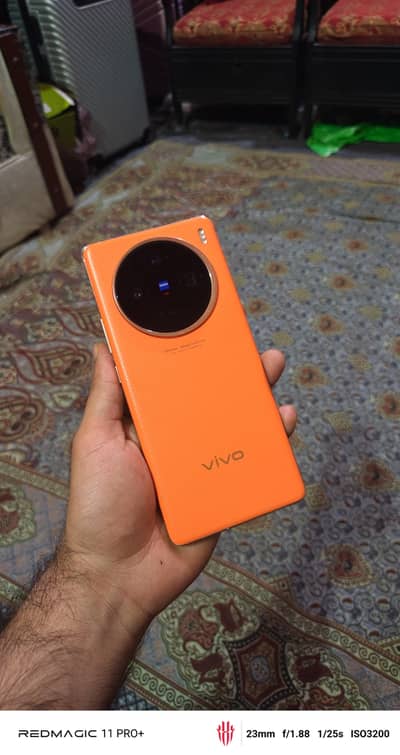 Vivo X100