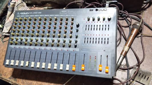 1200f mixer  brav 12 mic support  2x 500 watts 2x 500 watts