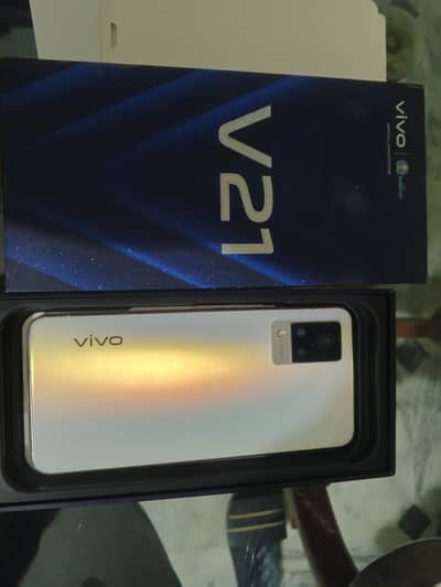 vivo v21 8/128 with box only