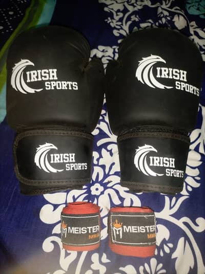 boxing gloves with hath straps