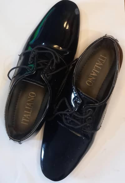 Italiano Kids Oxford Shoes - Almost New - Excellent Condition