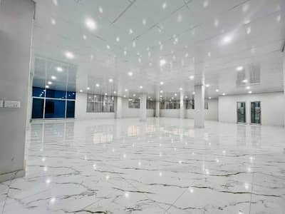 2500 Sqft Ground Floor Hall Available For Rent! Best For Brand Store Jail Road Near Nawaz Medicare Faisalabad