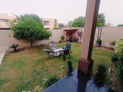 14 Marla Prime Location House For Sale In Khayaban Colony No. 2, Zeeshan Road Madina Town Faisalabad