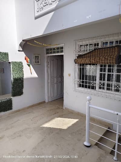 3 Bed Lounge with Roof 1st floor  west Open and park Facing