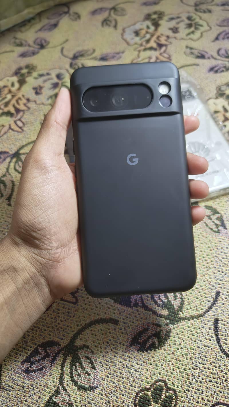 Google Pixel 8 pro 4