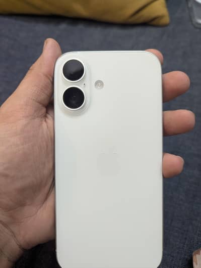 Iphone 16 128 gb with 91% battery health