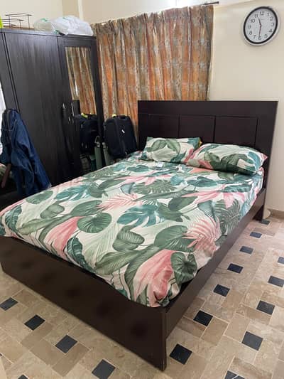 double bed with mattress
