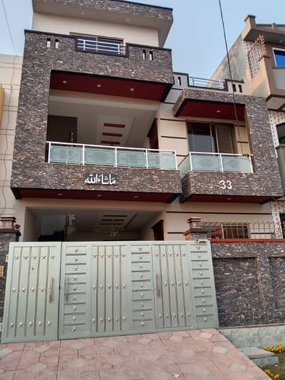 Triple stories full house for rent in I-10