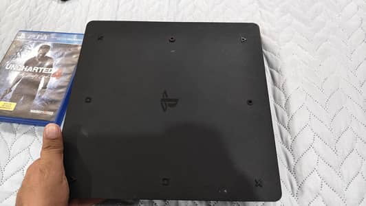 PS4 slim 500 GB for sale in acculmate condition