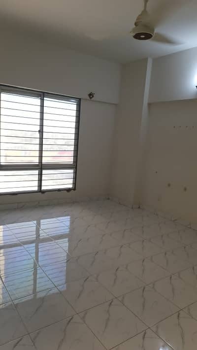 Prime Location 1800 Square Feet Flat For sale Available In Royal Defence Tower