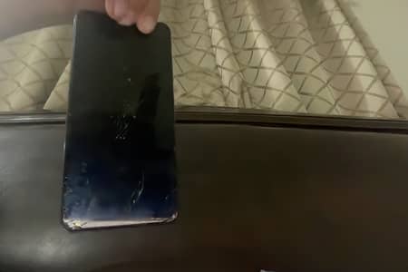 Samsung Mobile A32 screen broken small speaker not working