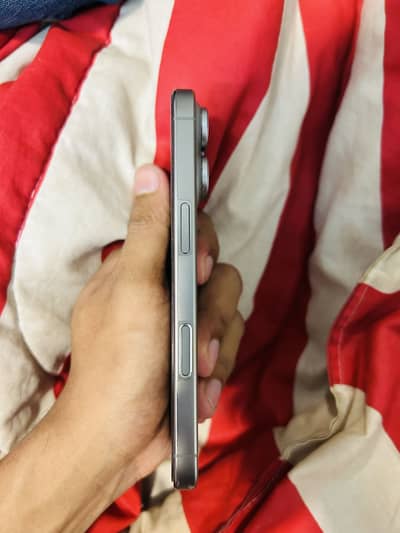 Iphone 16Pro Jv . 10/10. Under Official Warranty