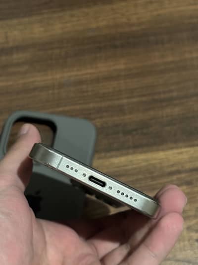 Iphone 15 pro 256gb Factory unlock (Non PTA)