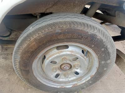 2 new tyres available Alto mehran Hiroof 2000 2001 2002 2003 2012 2011